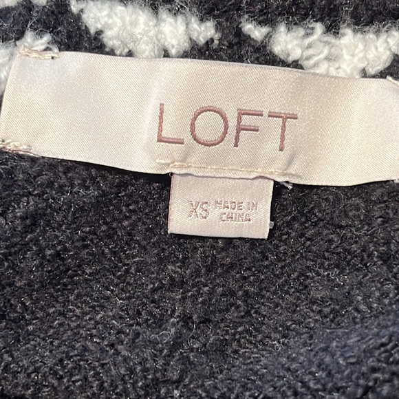 Loft Sweater Dress - Picture 5 of 10